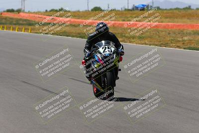 media/Apr-30-2023-CRA (Sun) [[020fcf5d43]]/Race 7-1000 Expert Supersport/